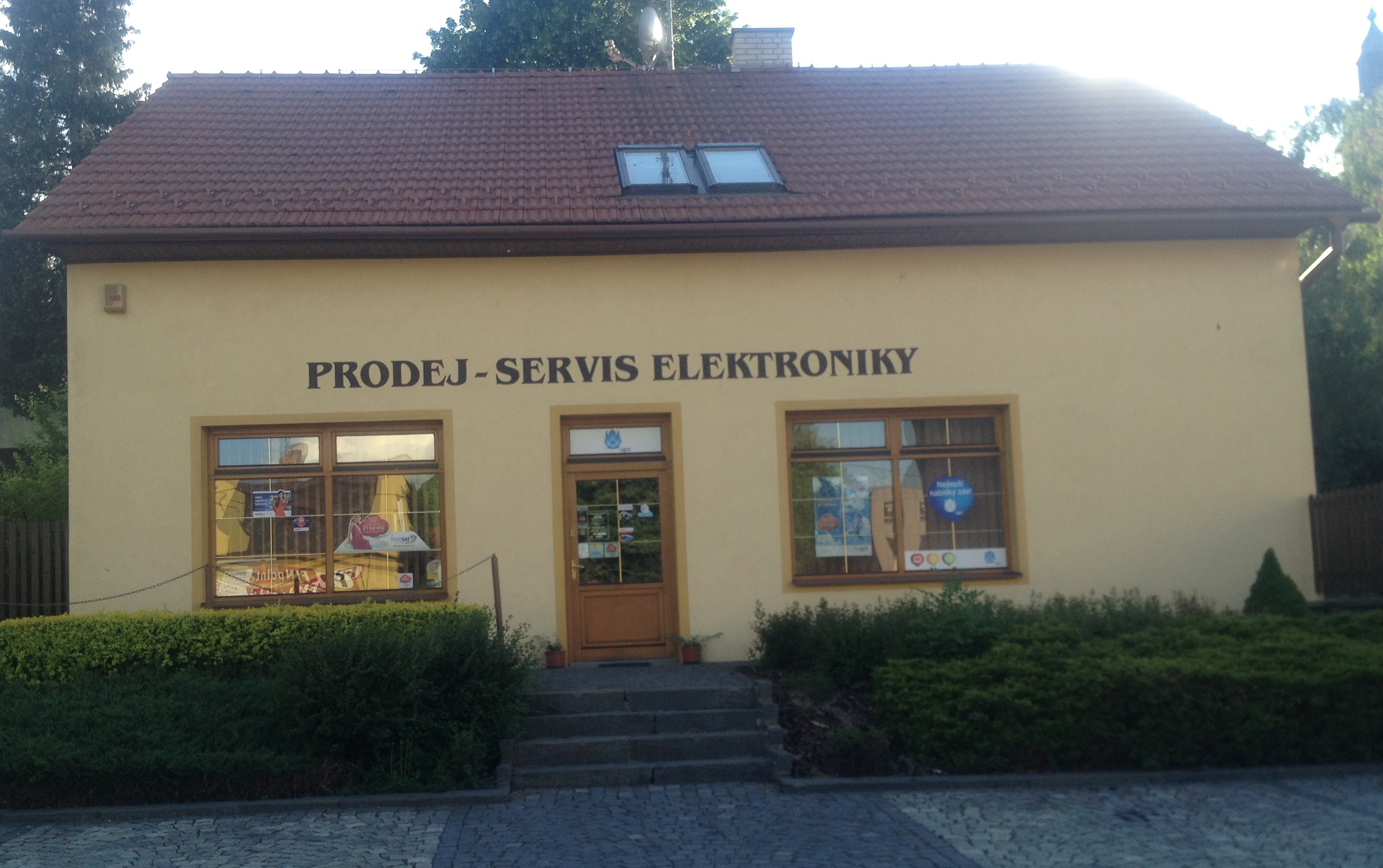 Naše prodejna předek